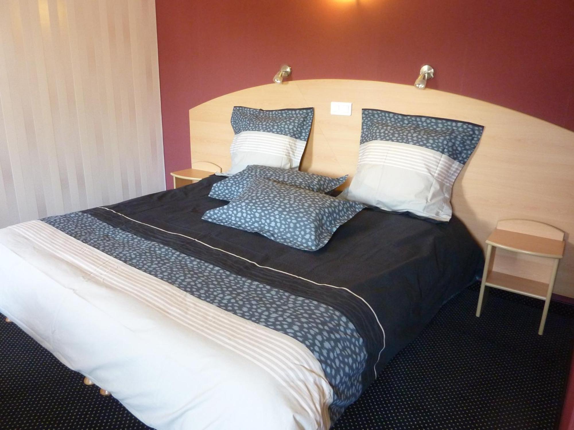 Cit'Hotel De La Vallee Лурд Экстерьер фото